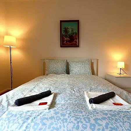 Walk - Free Connections Apartmanhotel *