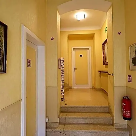 Apartmanhotel Walk - Free Connections *