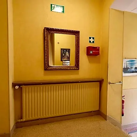 Apartmanhotel Walk - Free Connections *