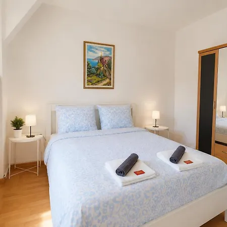 Apartmanhotel Walk - Free Connections *